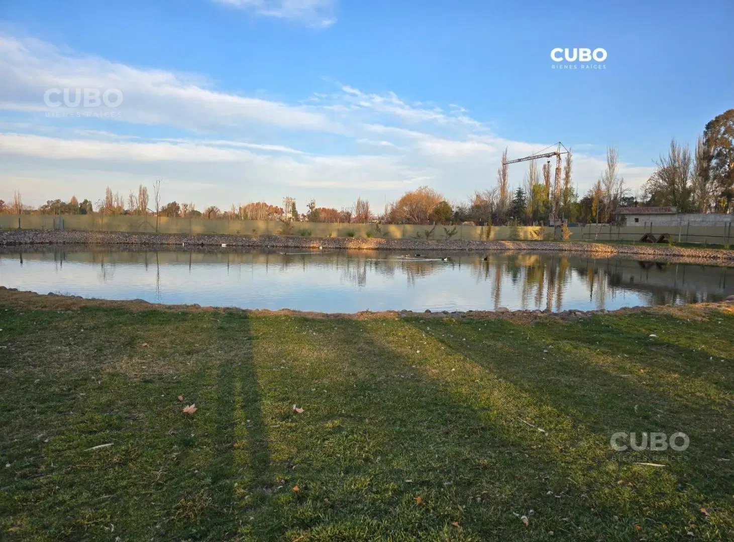 Lote en Barrio Qvattro Viamonte, Chacras de Coria 2