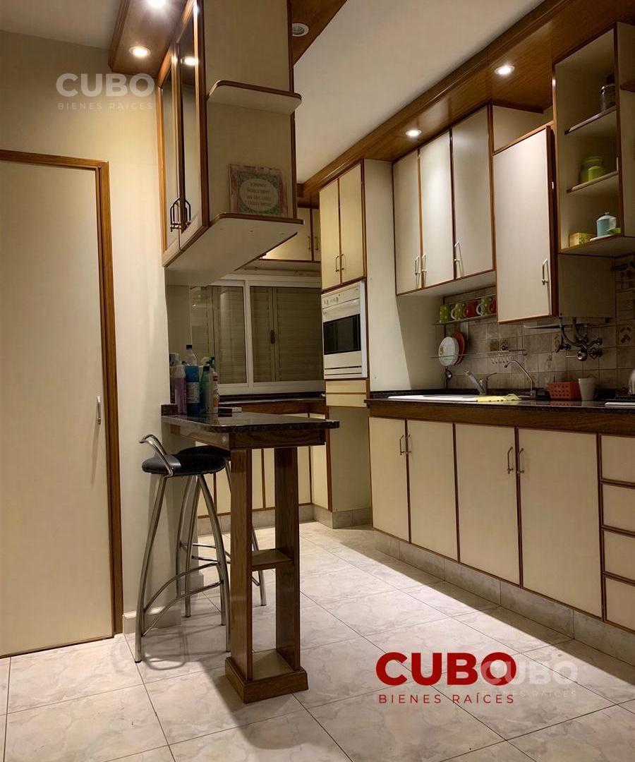 Foto de Venta Departamento Barrio Unimev, excelente estado, renovado totalemente. Apto crédito., imagen 1