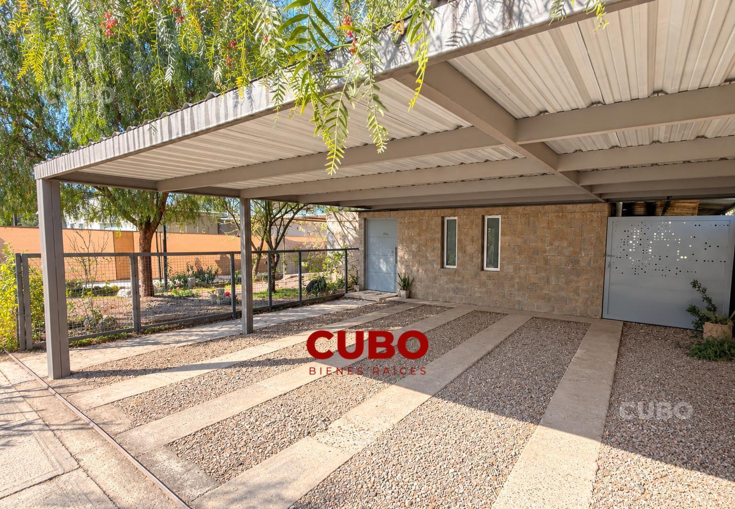 Foto de Venta casa Barrio Privado La Yaya, El Challao, imagen 1