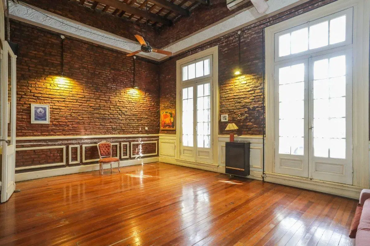 VENTA Casa ideal consultorios de 5 amb en Floresta 3