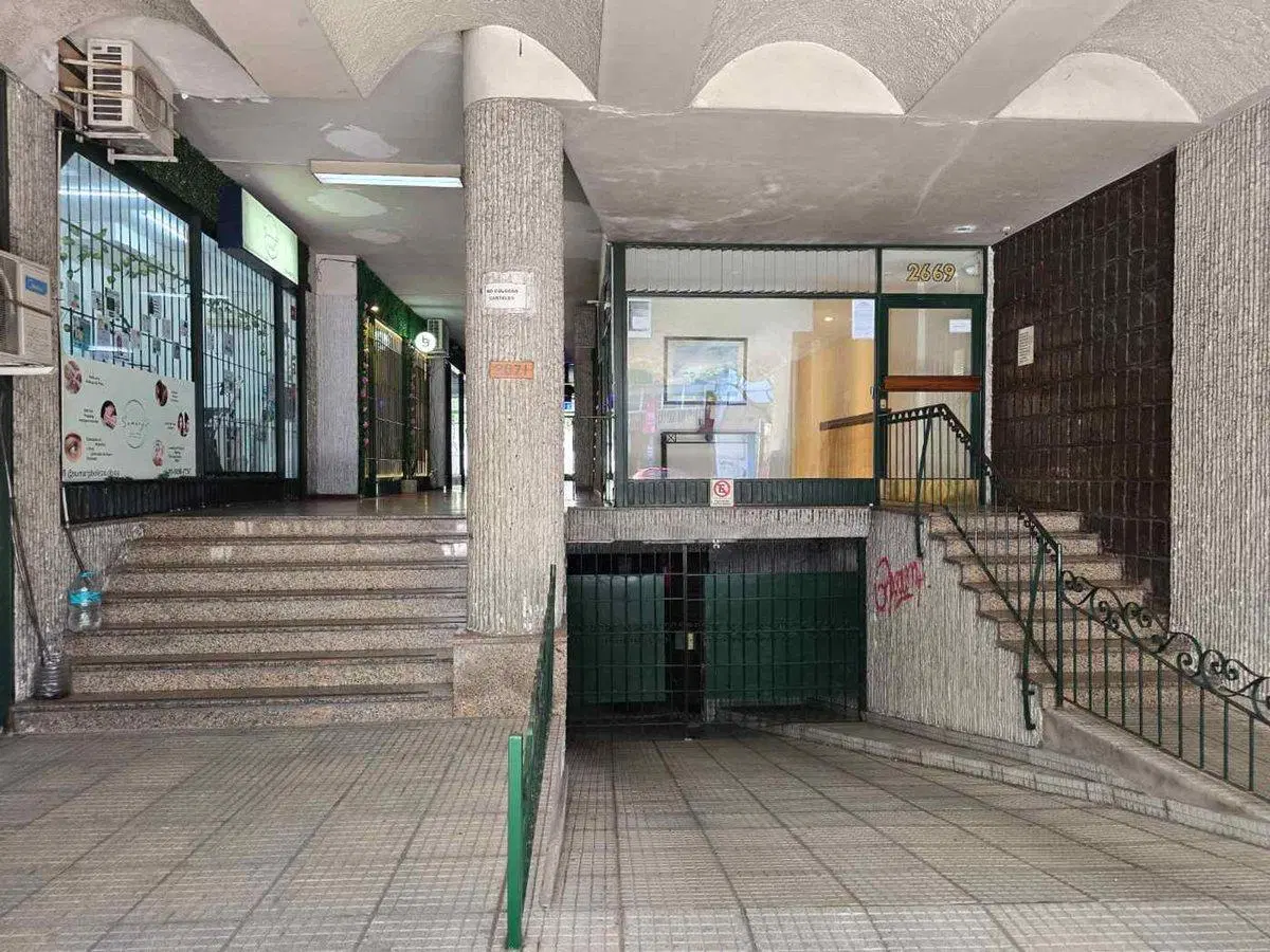 ALQUILER OFICINA MONOAMBIENTE VICENTE LOPEZ 3