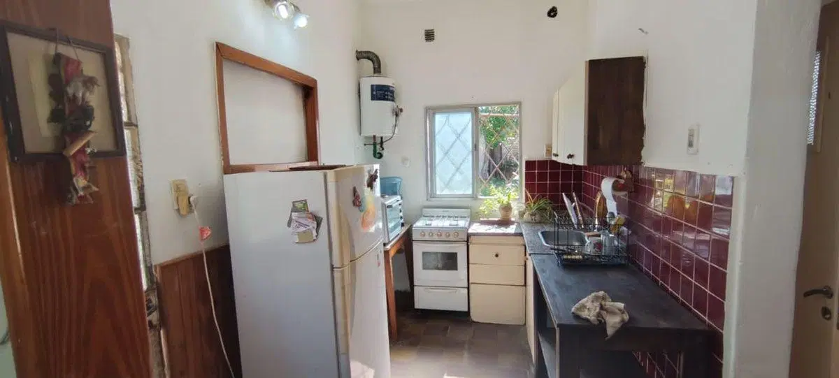 VENTA CASA 3 AMB C/ GALPON RAFAEL CALZADA 4