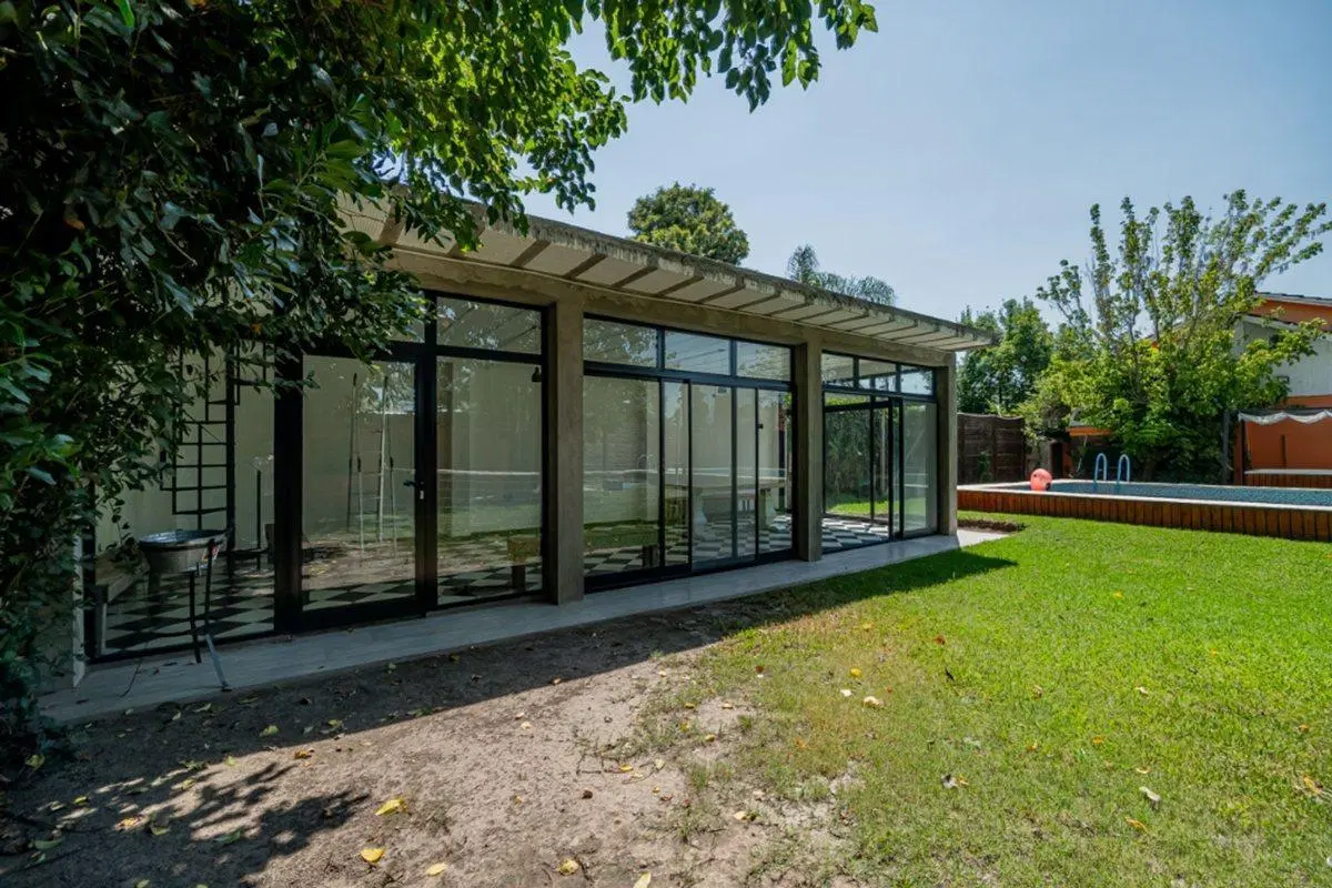 Alquiler temporario casa Benavidez 1120m2 c/pileta 4