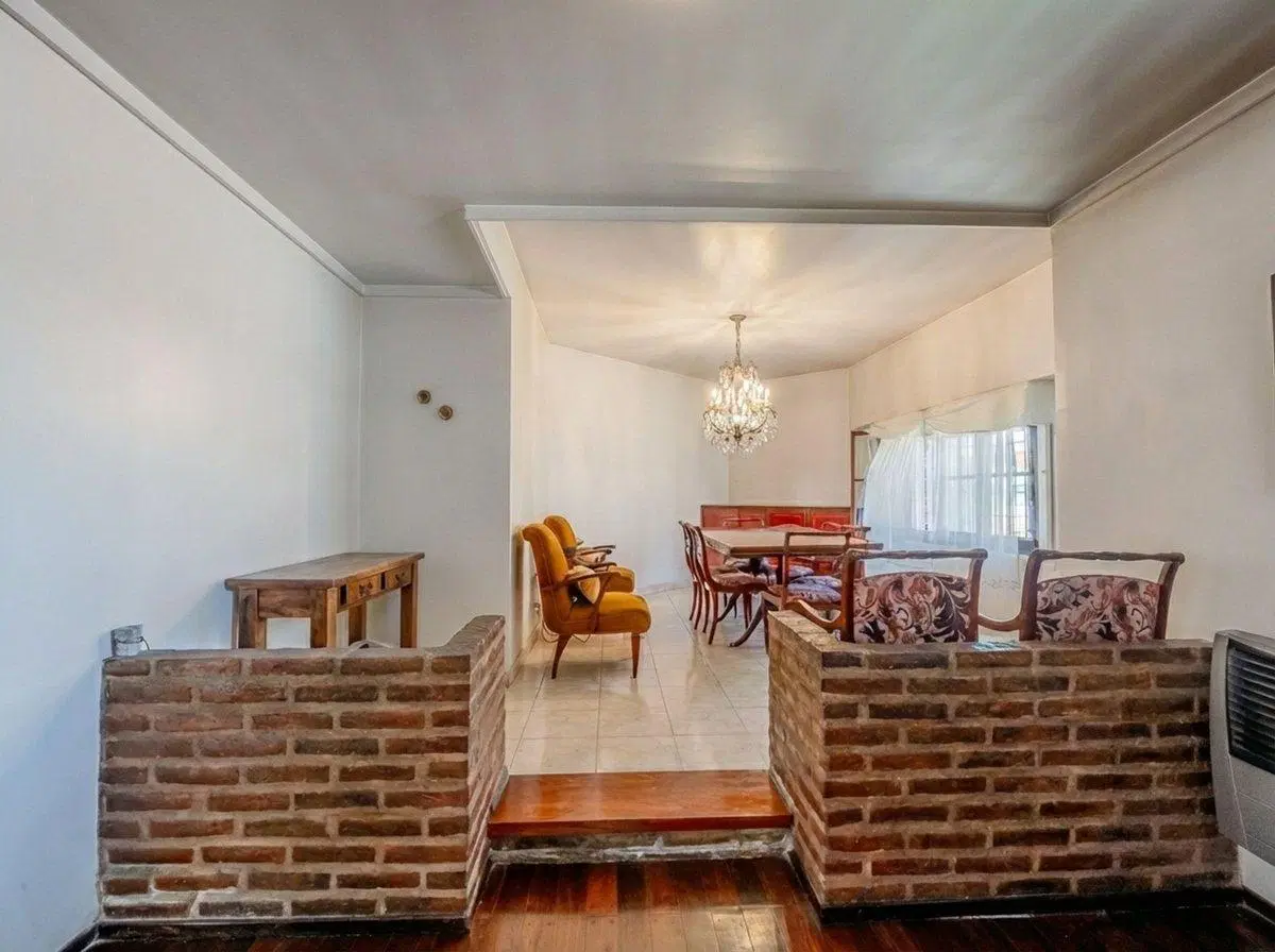 Venta Casa 4 ambientes, Olivos c/ pileta y cochera 4