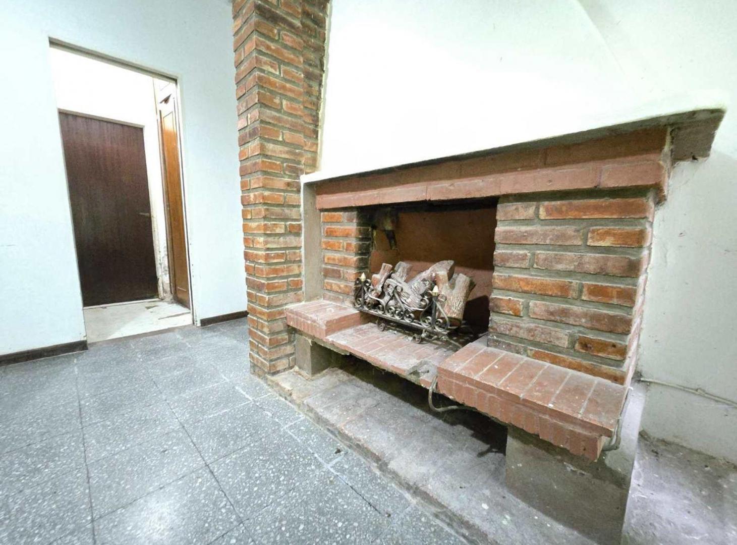 VENTA CASA QUINTA 4 AMBIENTES LA REJA, MORENO