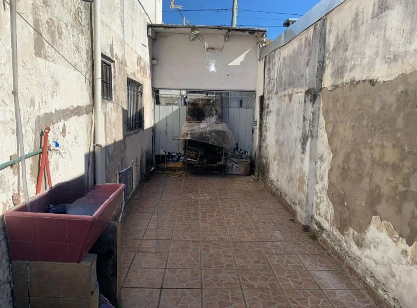 Venta casa 3 dorm lumin c/patio coch V. Ballester 3