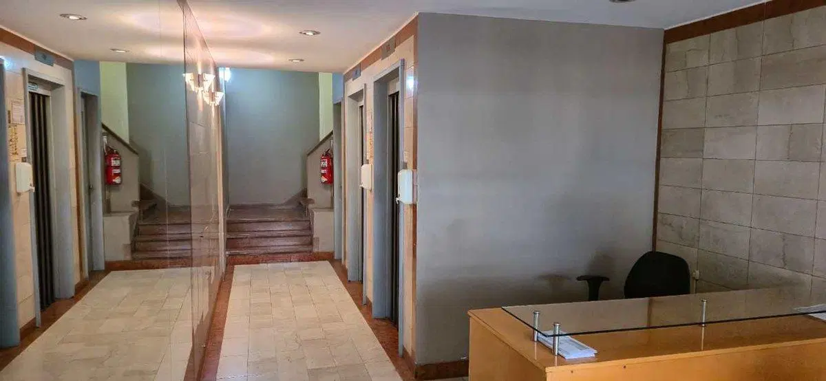 Venta oficina Centro Suipacha y Avenida Córdoba 5