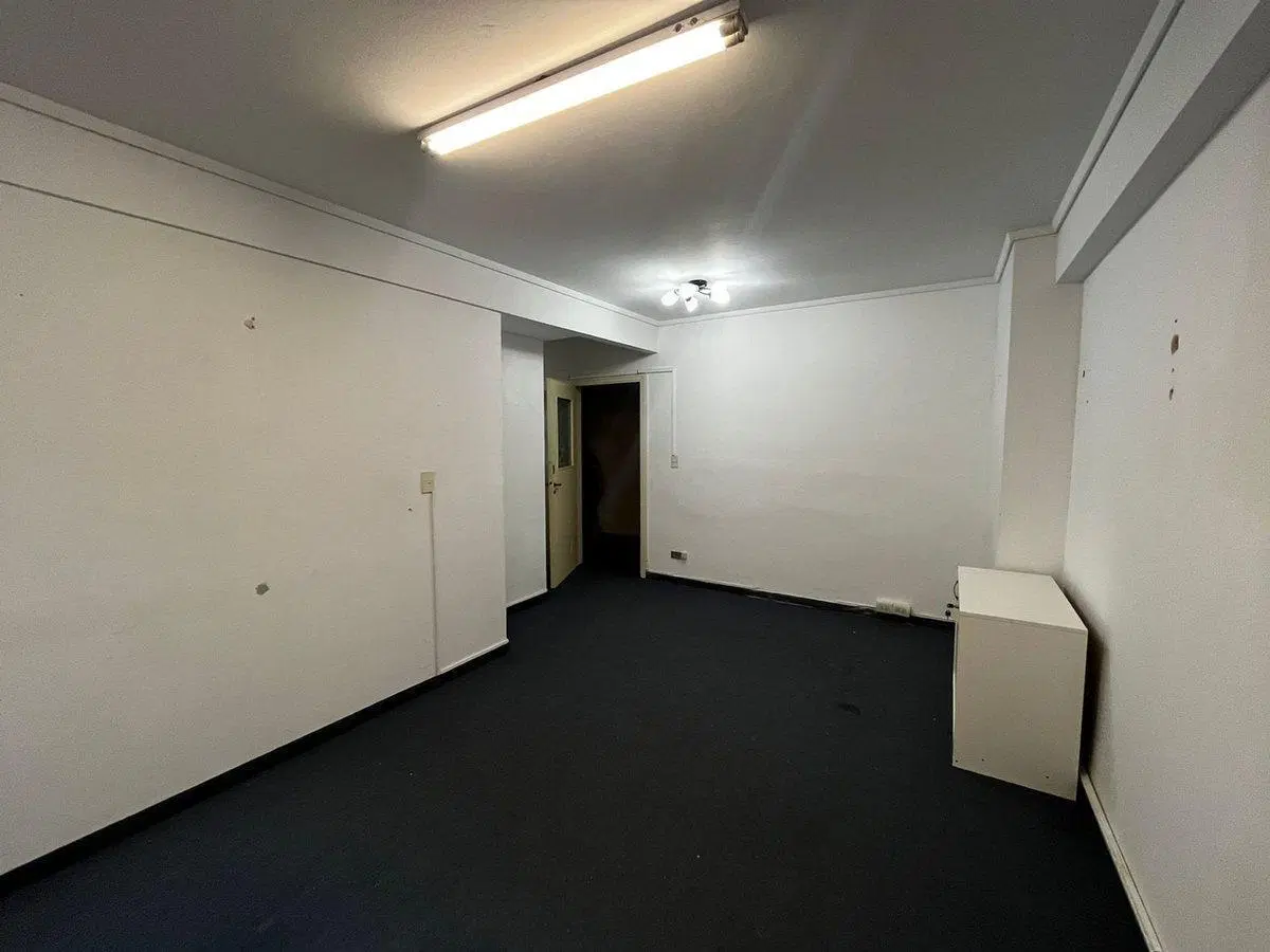 Venta oficina Centro Suipacha y Avenida Córdoba 2