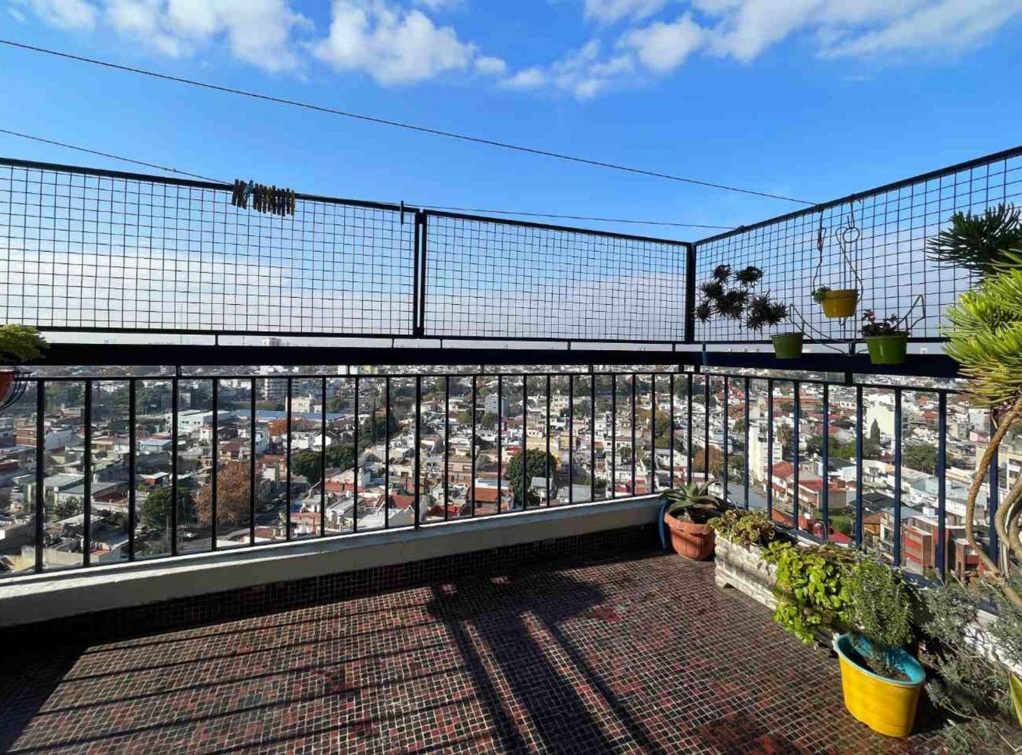 Venta depto 3 amb balcón ascensor Villa Raffo