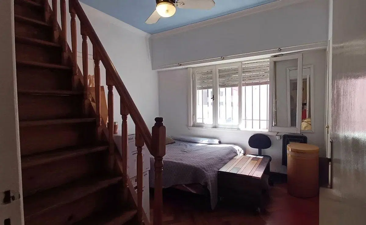 VENTA CASA 4 AMBIENTES. FLORIDA CON JARDIN/COCHERA 5