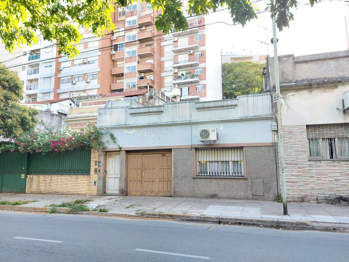 Lote 200 m2 (990 m2 vendibles) Villa Urquiza