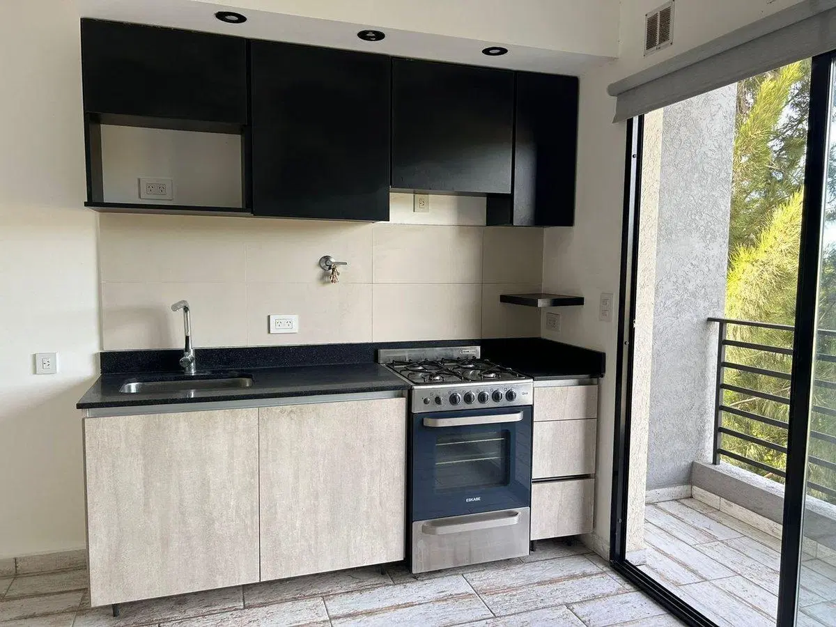 VENTA DEPTO 2 AMB BALLESTER BALCÓN TERRAZA COCHERA 3