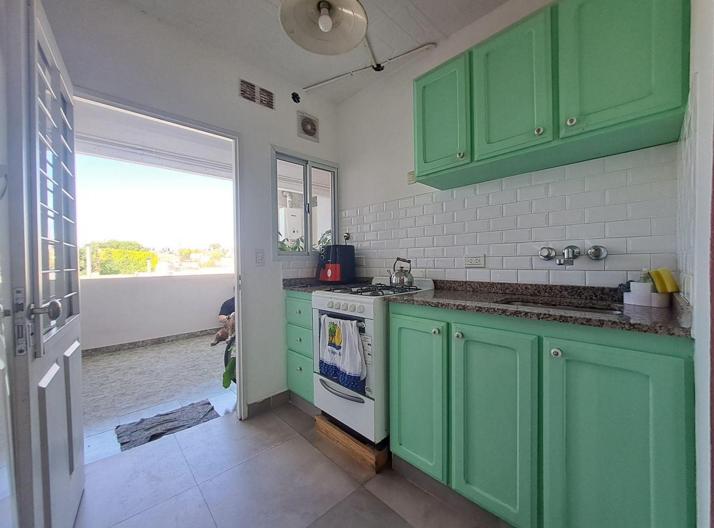 Foto de VENTA PH 2 AMB SAN FERNANDO BALCÓN Y TERRAZA., imagen 3
