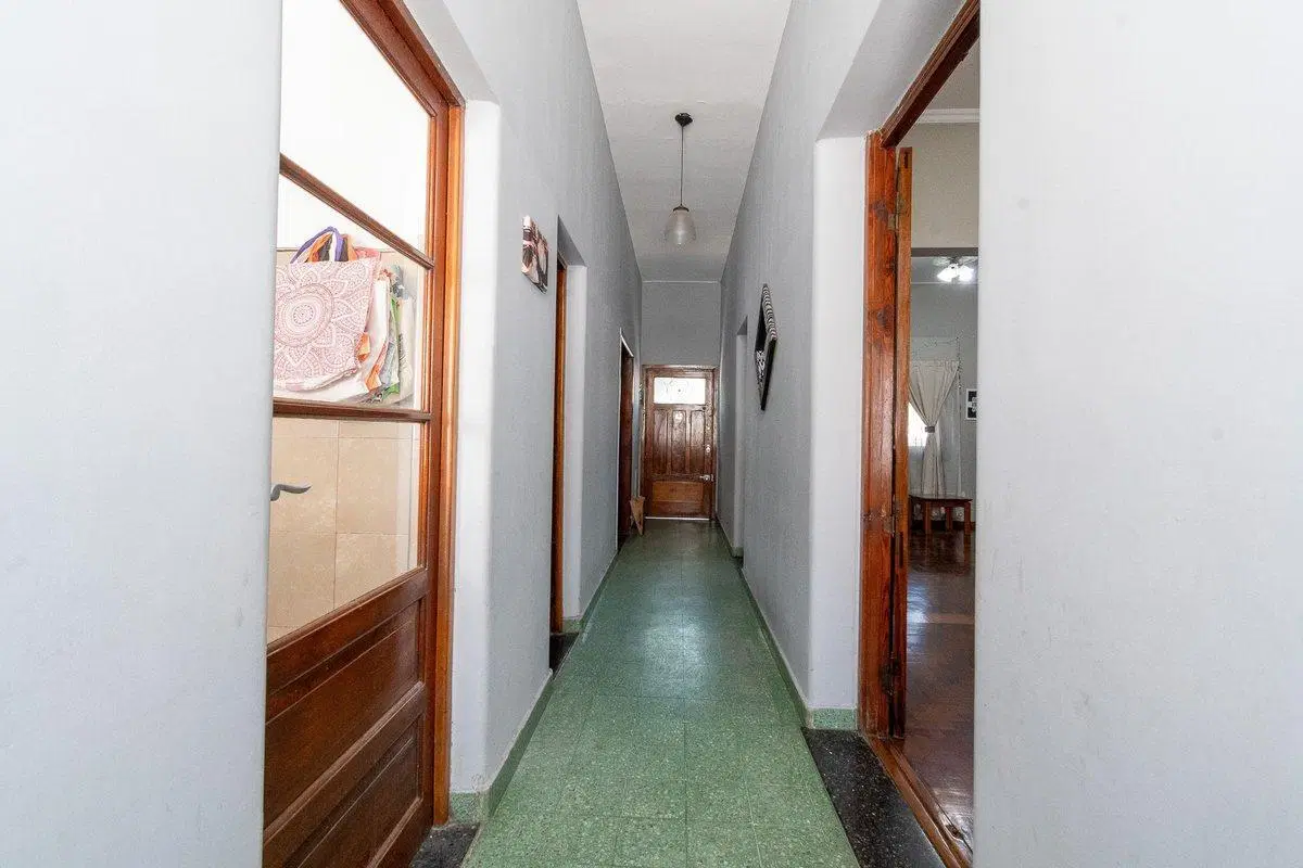 Venta casa 2 dorm patio y terraza en Saavedra 8