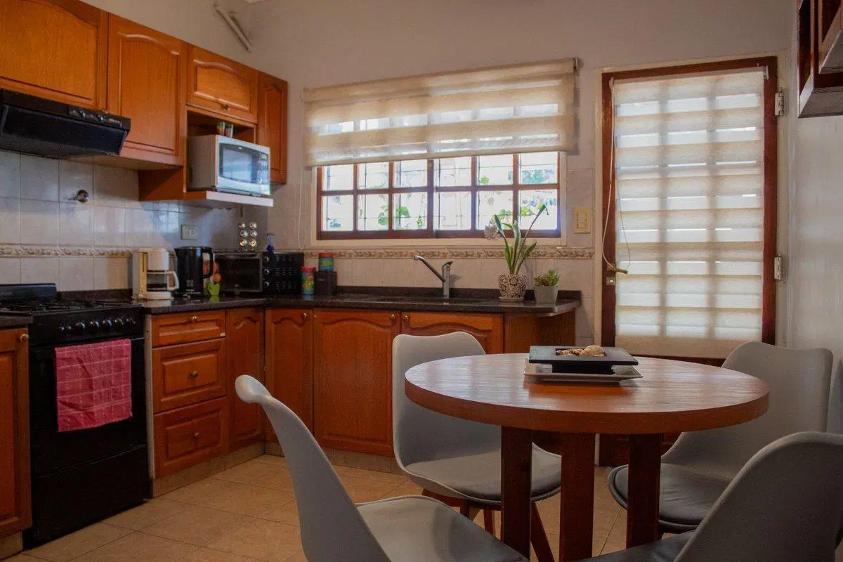 VENTA DUPLEX 3 AMB. y PLAYROOM. HERMOSO!! CASTELAR 4