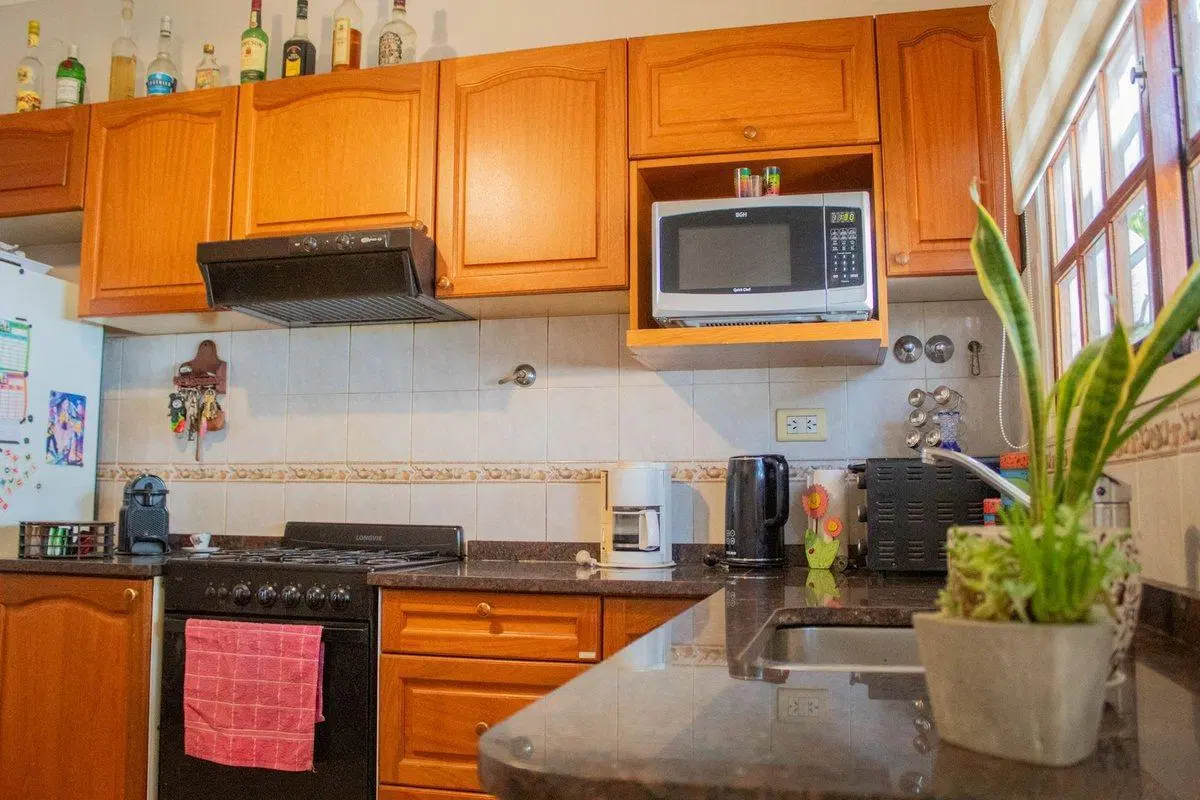 VENTA DUPLEX 3 AMB. y PLAYROOM. HERMOSO!! CASTELAR 3