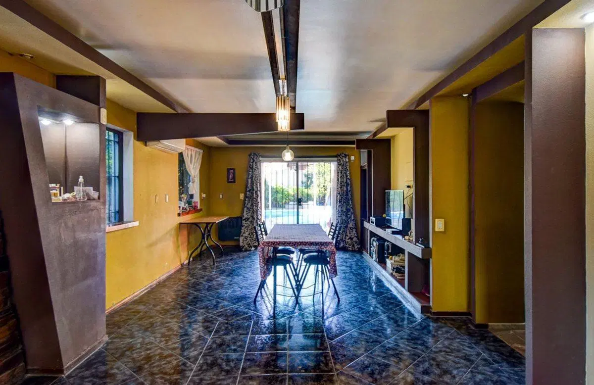 Venta casa 6 ambientes Don Torcuato parque pileta 5