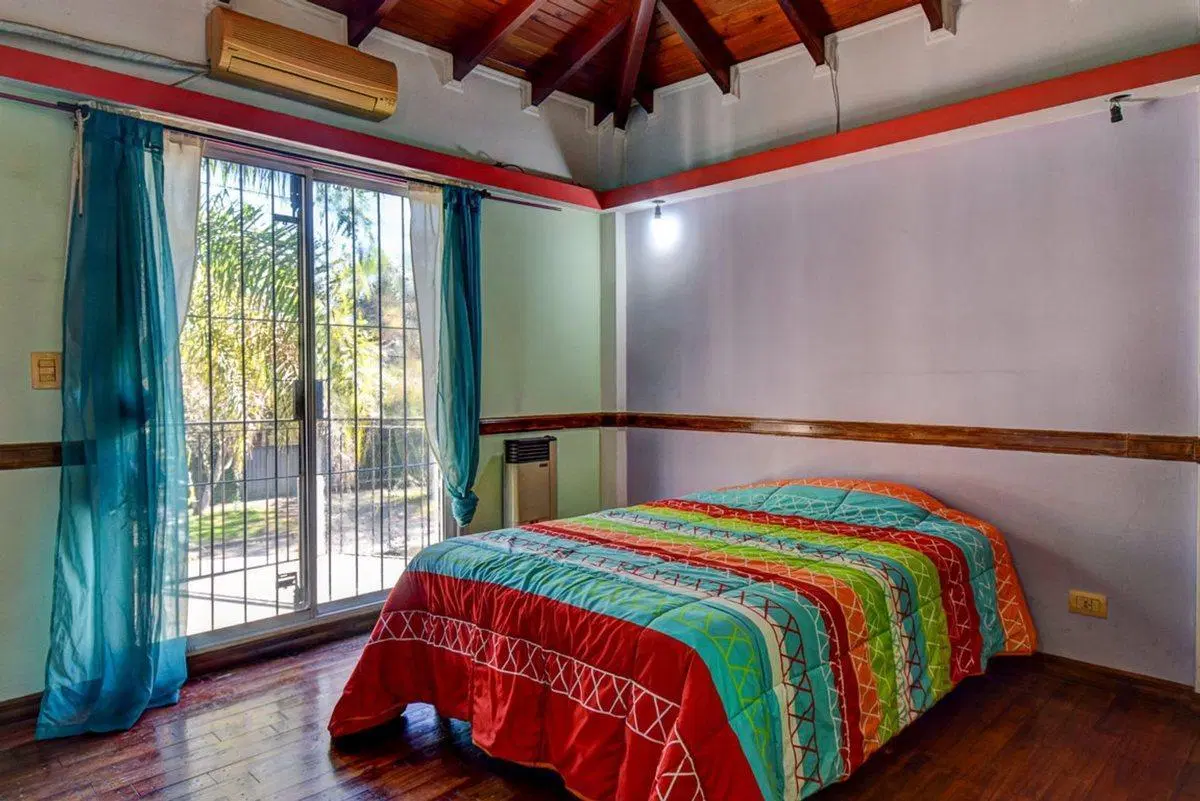 Venta casa 6 ambientes Don Torcuato parque pileta 4