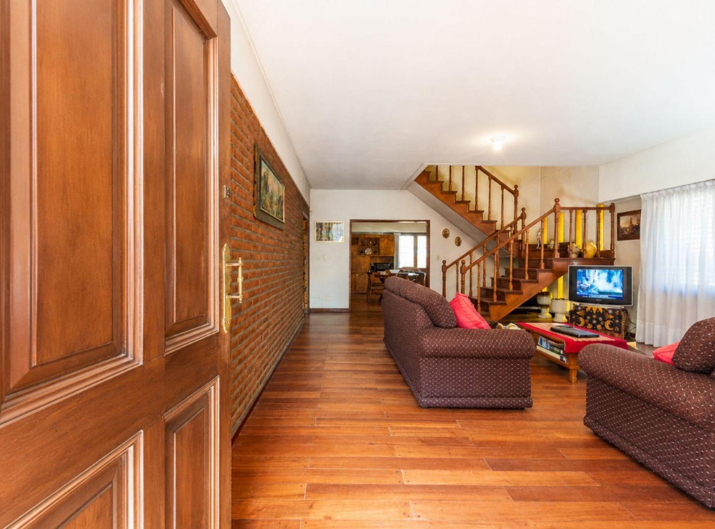 Foto de Venta Casa 7 amb Jardín Playroom Cochera Martinez, imagen 4
