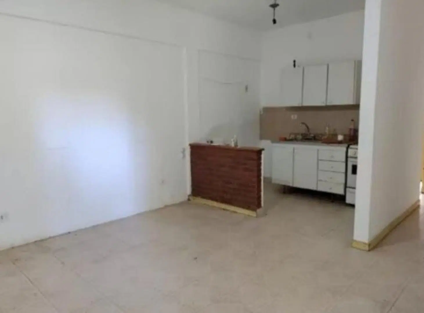 VENTA CASA 4 VIVIENDAS C/LOCAL COMERCIAL, LA REJA 5