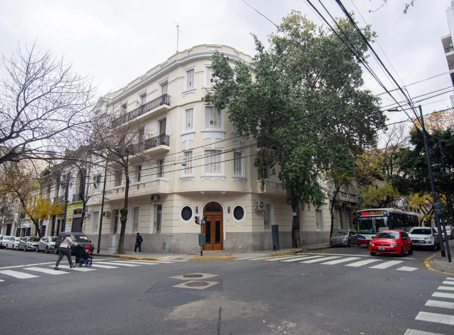Venta departamento 4 ambientes Monserrat c balcon 4