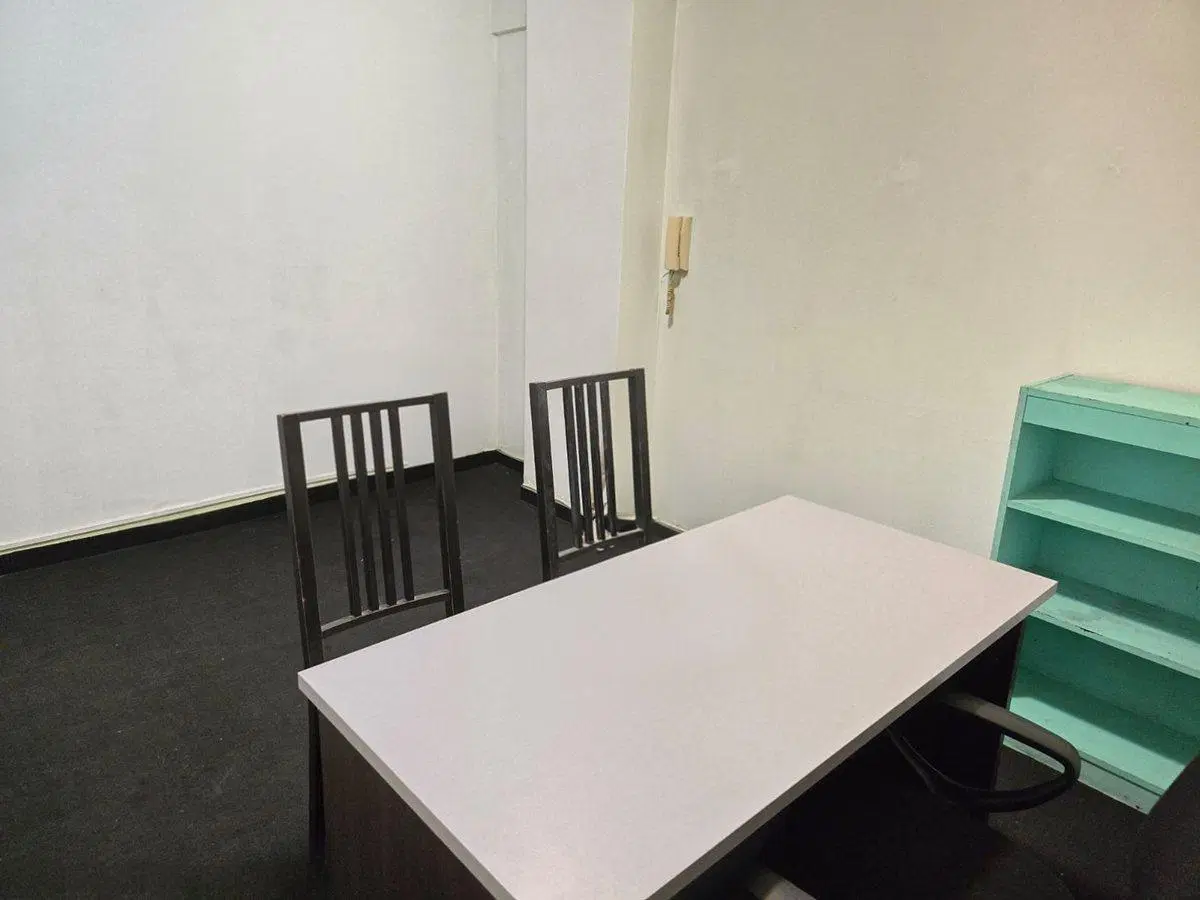VENTA OFICINA MONOAMBIENTE VICENTE LOPEZ 5