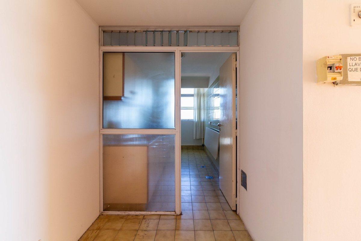 Foto de VENTA DEPARTAMENTO 4 AMB BELGRANO COCHERA BALCON, imagen 4