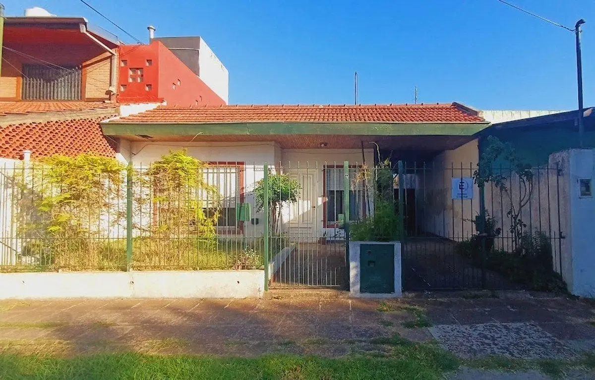 VENTA-Casa 3 ambientes c/parrilla-Boulogne Sur Mer 2