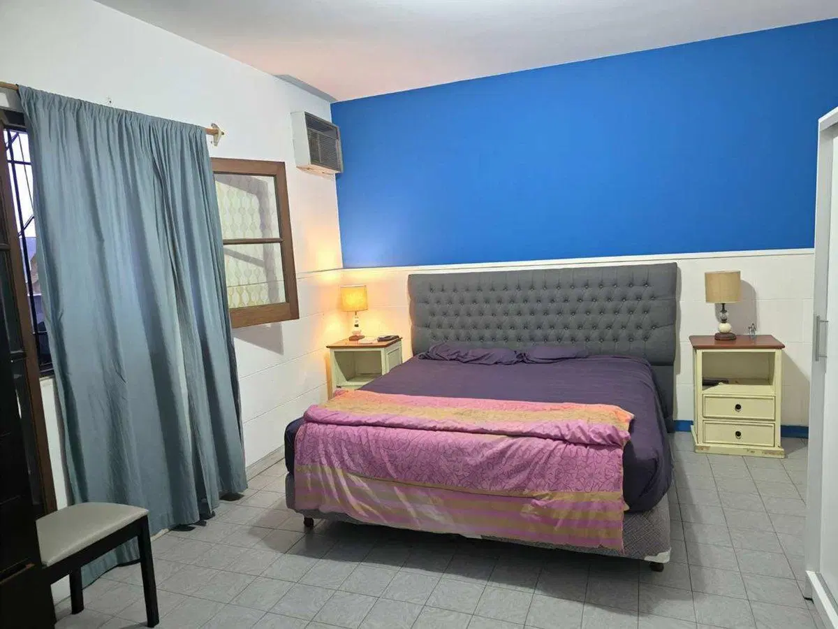 VENTA 2 CASAS EN BLOK EN LA LUCILA, LOTE PROPIO 5
