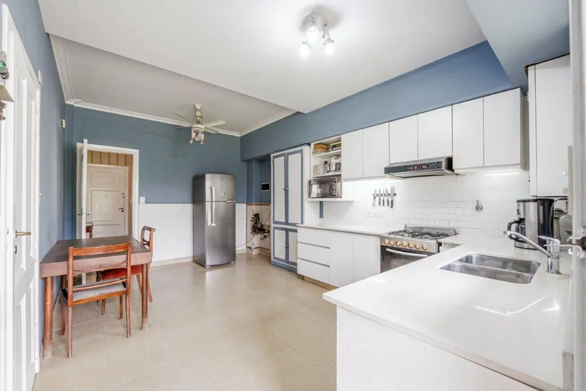 Venta casa 5 ambientes con Jardin ,beccar 8