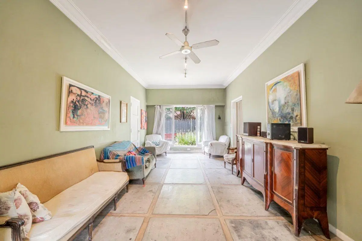 Venta casa 5 ambientes con Jardin ,beccar 2