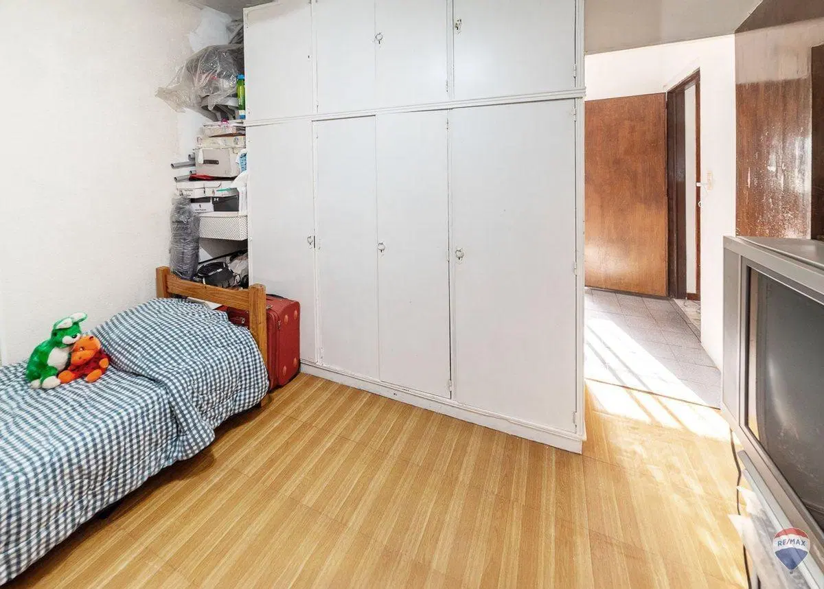 Venta casa 3 ambientes c/patio Munro edificable 4