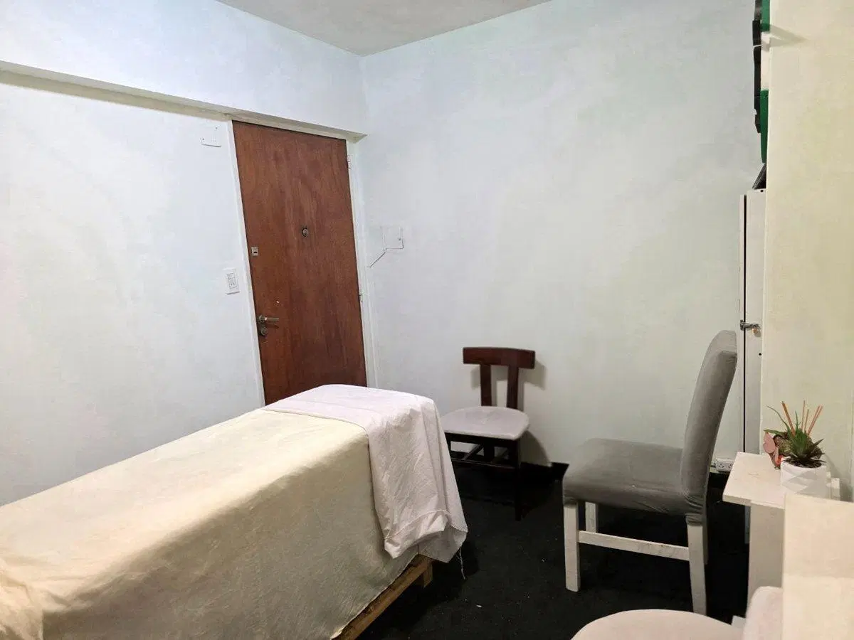 ALQUILER OFICINA MONOAMBIENTE VICENTE LOPEZ 8