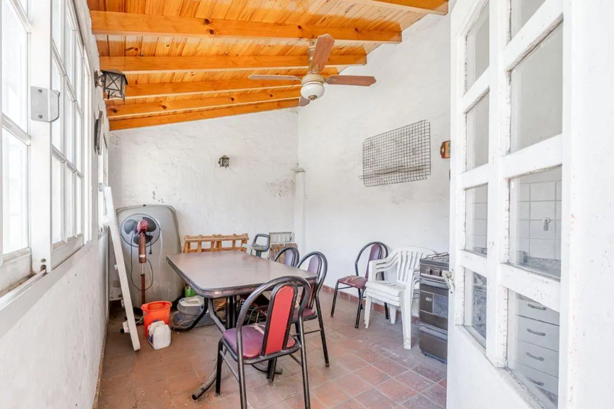Venta casa 4 amb. Villa Luzuriaga pileta quincho 8