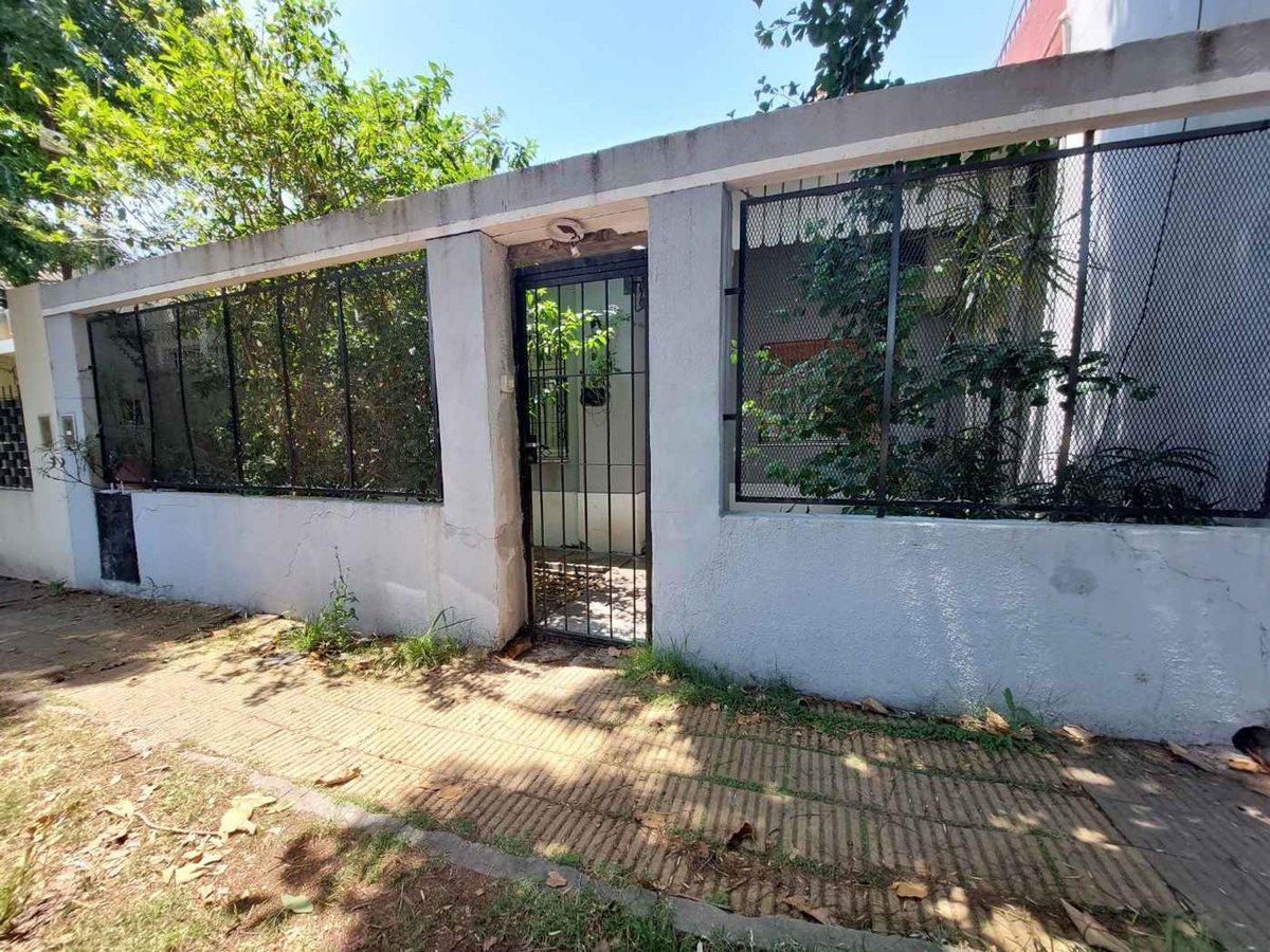 Foto de Venta casa 4 ambientes Martínez a refaccionar, imagen 5
