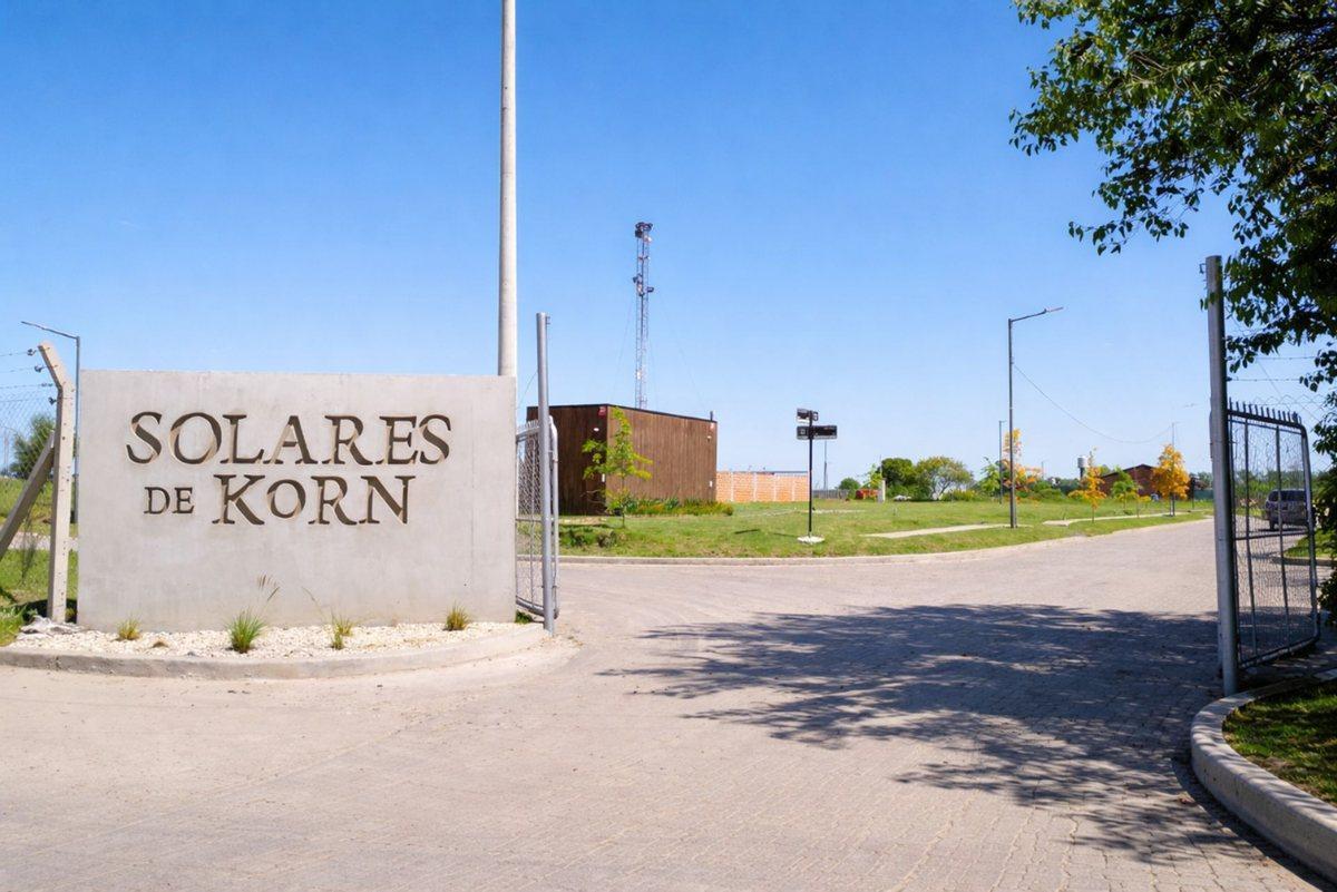 Foto de Venta lote en "Solares de Korn" 250 m2 s/ expensas, imagen 3