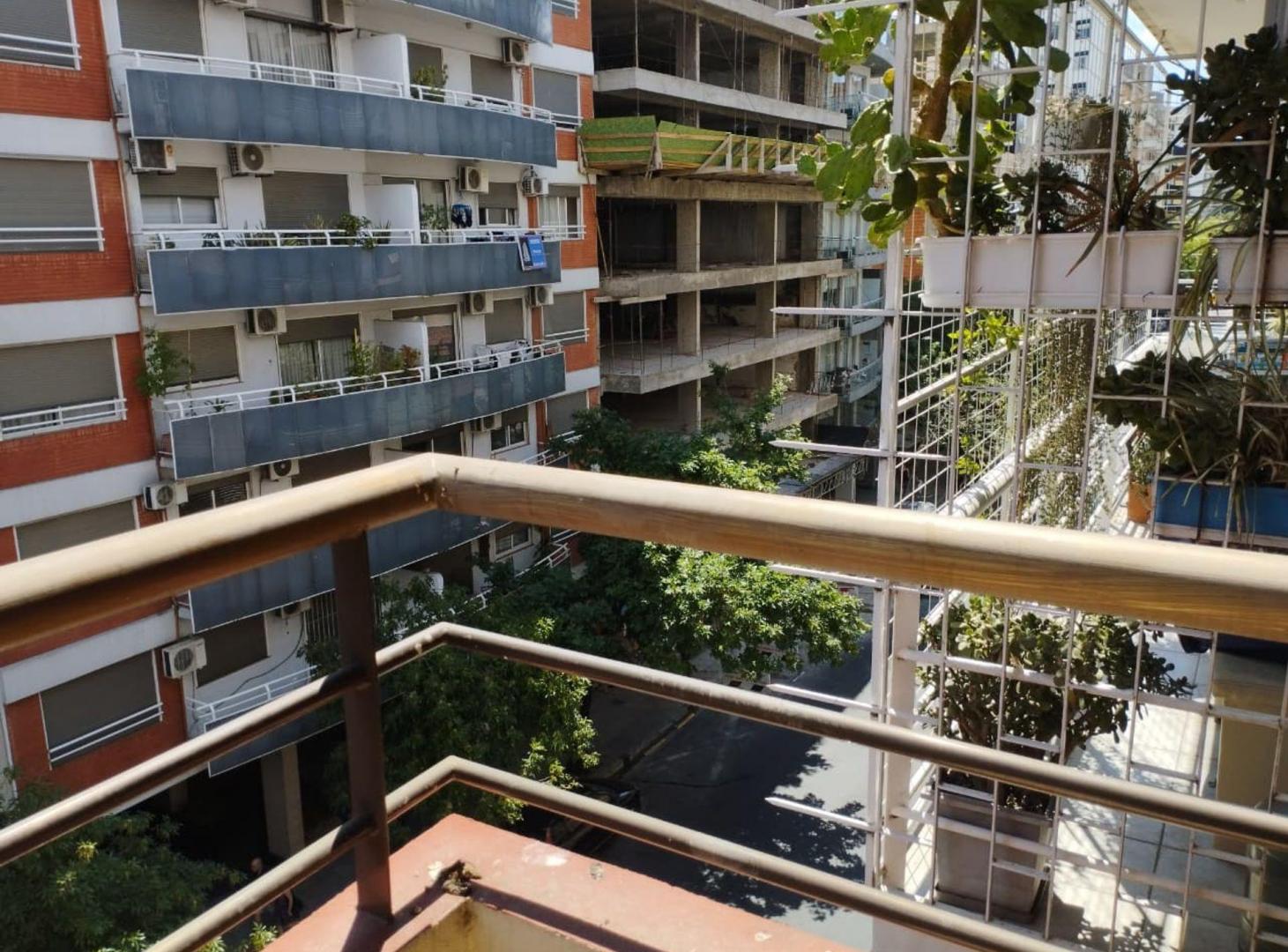 Foto de Venta Monoambiente en Palermo, balcon, pileta, imagen 1