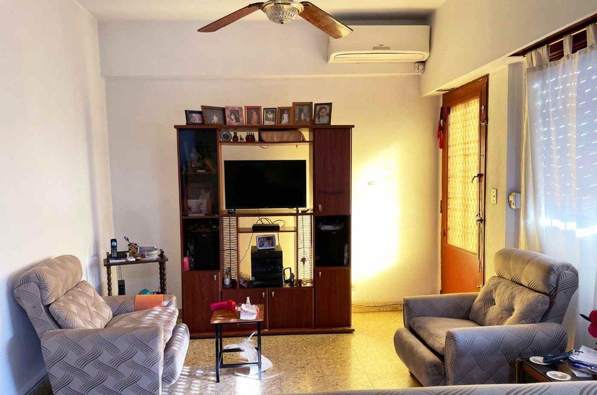 Foto de Venta PH dos plantas jardín y terraza Loma Hermosa, imagen 1