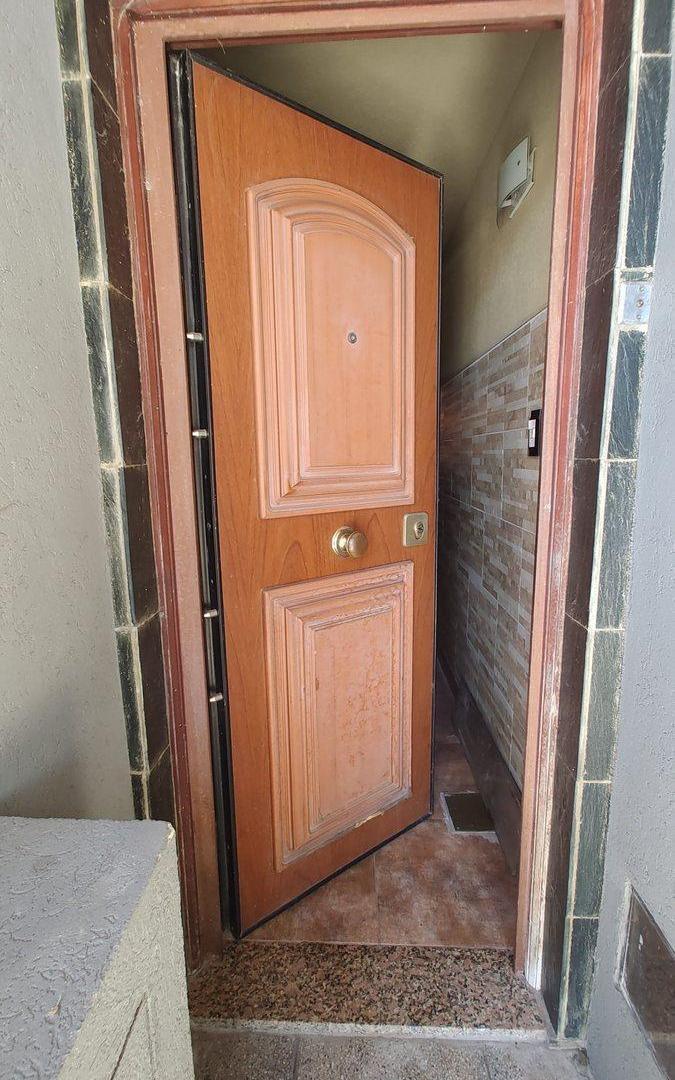 Foto de Venta Casa Lanús Oeste 5 ambientes con quincho, imagen 1