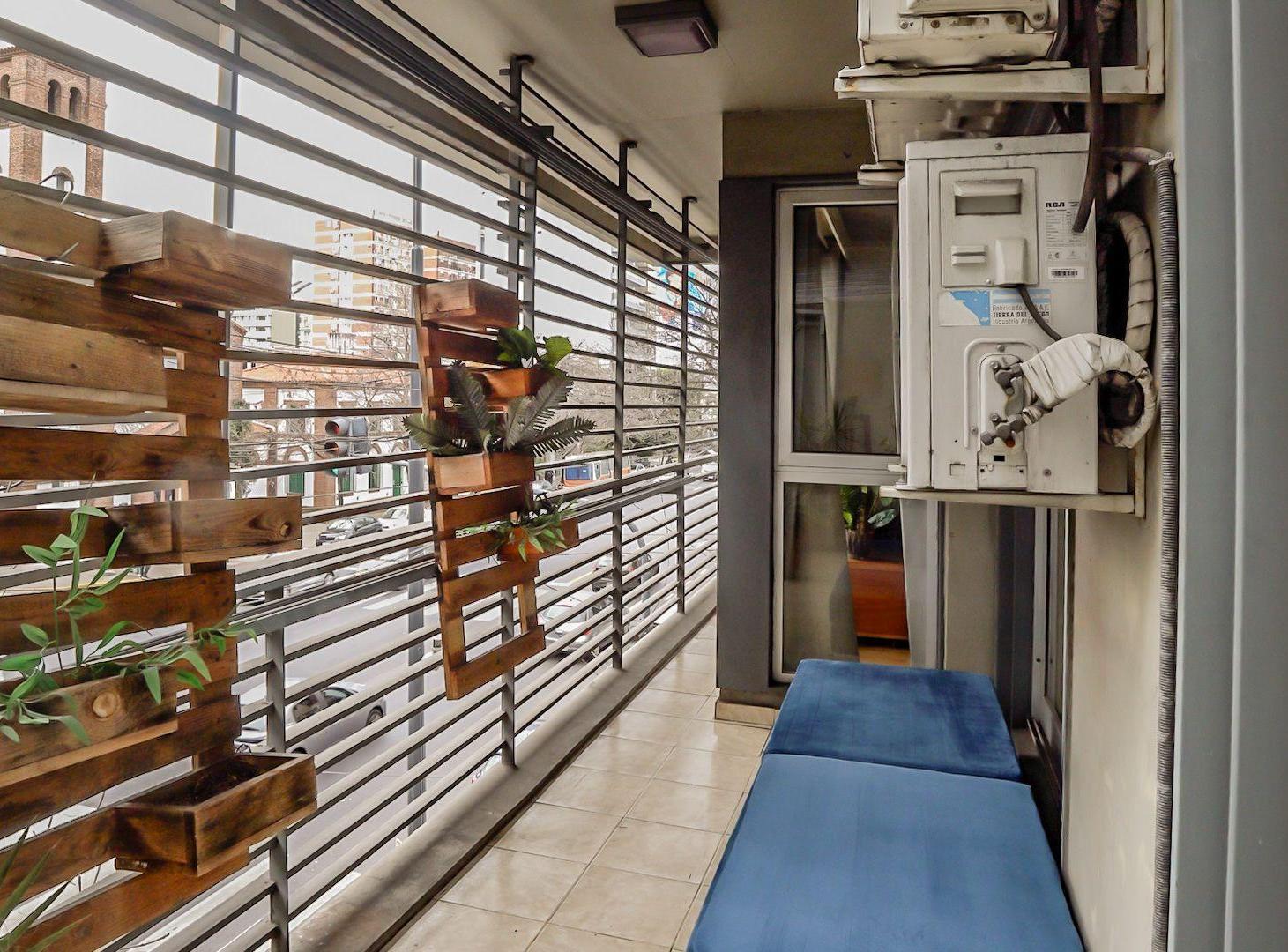 Foto de VENTA DE DPTO 3 AMB CON BALCÓN EN COLEGIALES, imagen 3