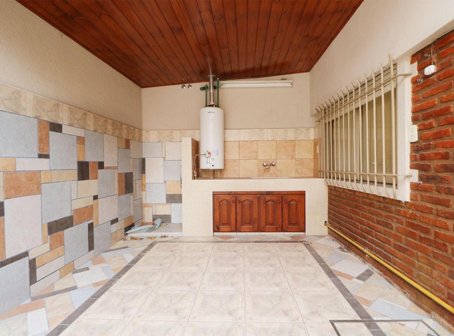 Foto de Venta Casa 3 amb en Martinez con patio y cochera!, imagen 5