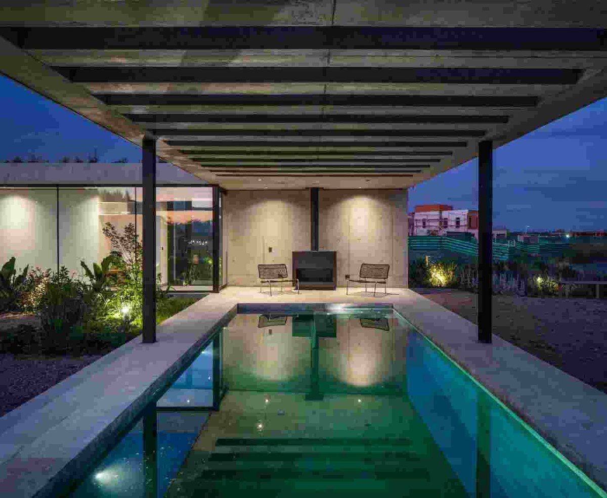 Foto de VENTA DE CASA DE CATEGORÍA Y DISEÑO EN COSTAS, imagen 2