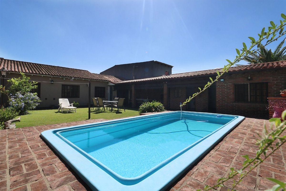 Foto de Venta - Casa 4 ambientes con pileta - Cuidad Evita, imagen 3