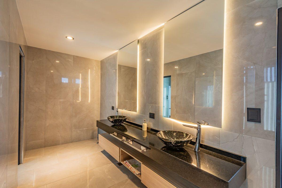 Foto de VENTA DE LUJOSA CASA AL RIO EN EL NAUDIR, imagen 5
