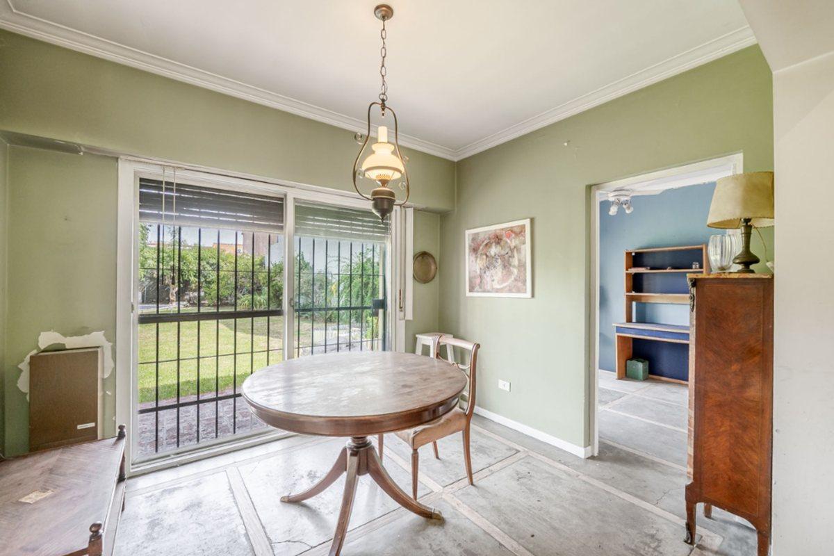 Foto de VENTA CASA 5 AMB. CON GRAN JARDIN BECCAR, imagen 5