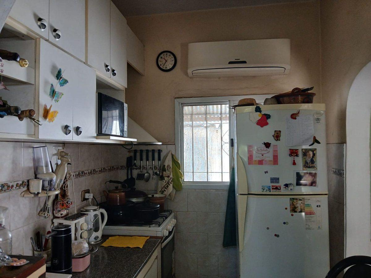 Foto de VENTA CASA 3 AMBIENTES GONZALEZ CATAN, imagen 2