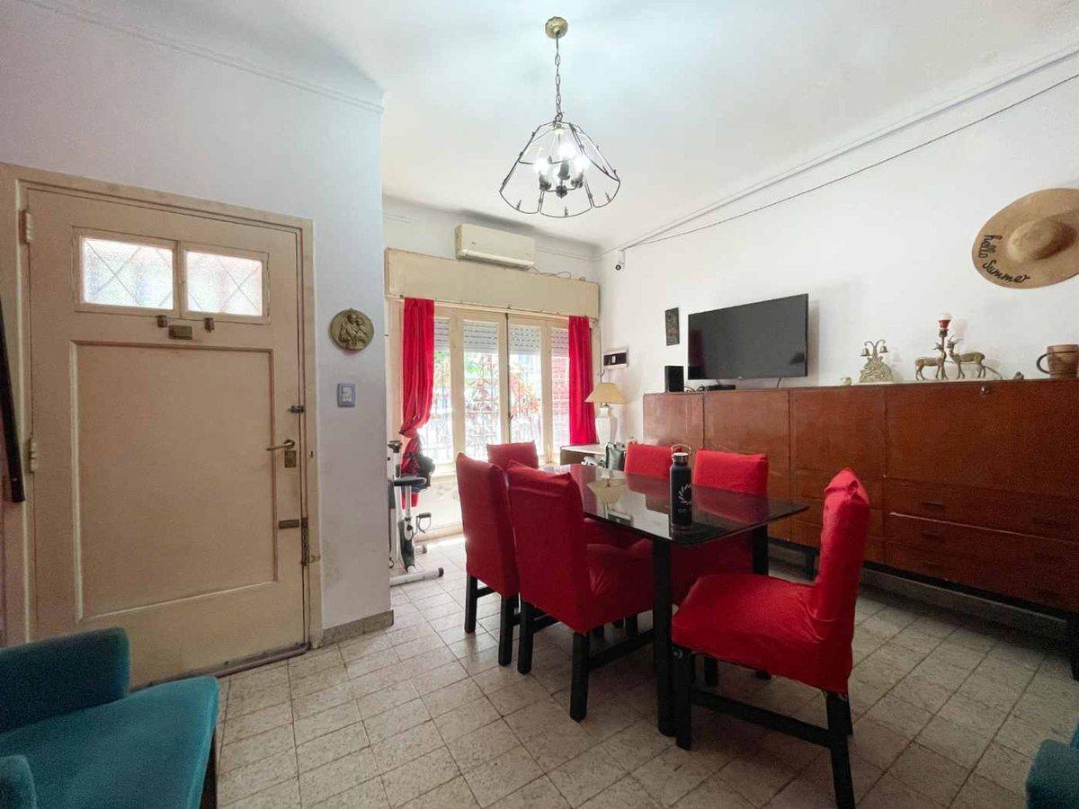 Foto de Venta casa 3 ambientes jardín terraza Ramos Mejía, imagen 1