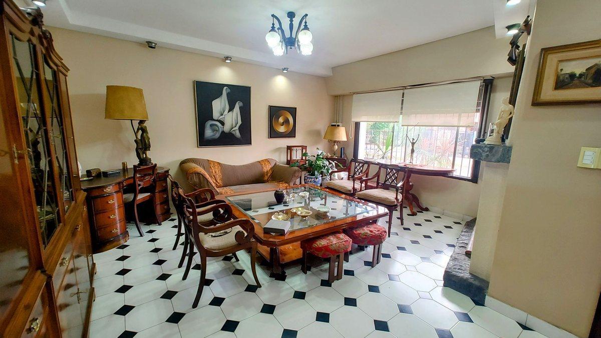 Foto de VENTA CASA 5 AMBIENTES EN MONTE GRANDE CON JARDIN, imagen 4
