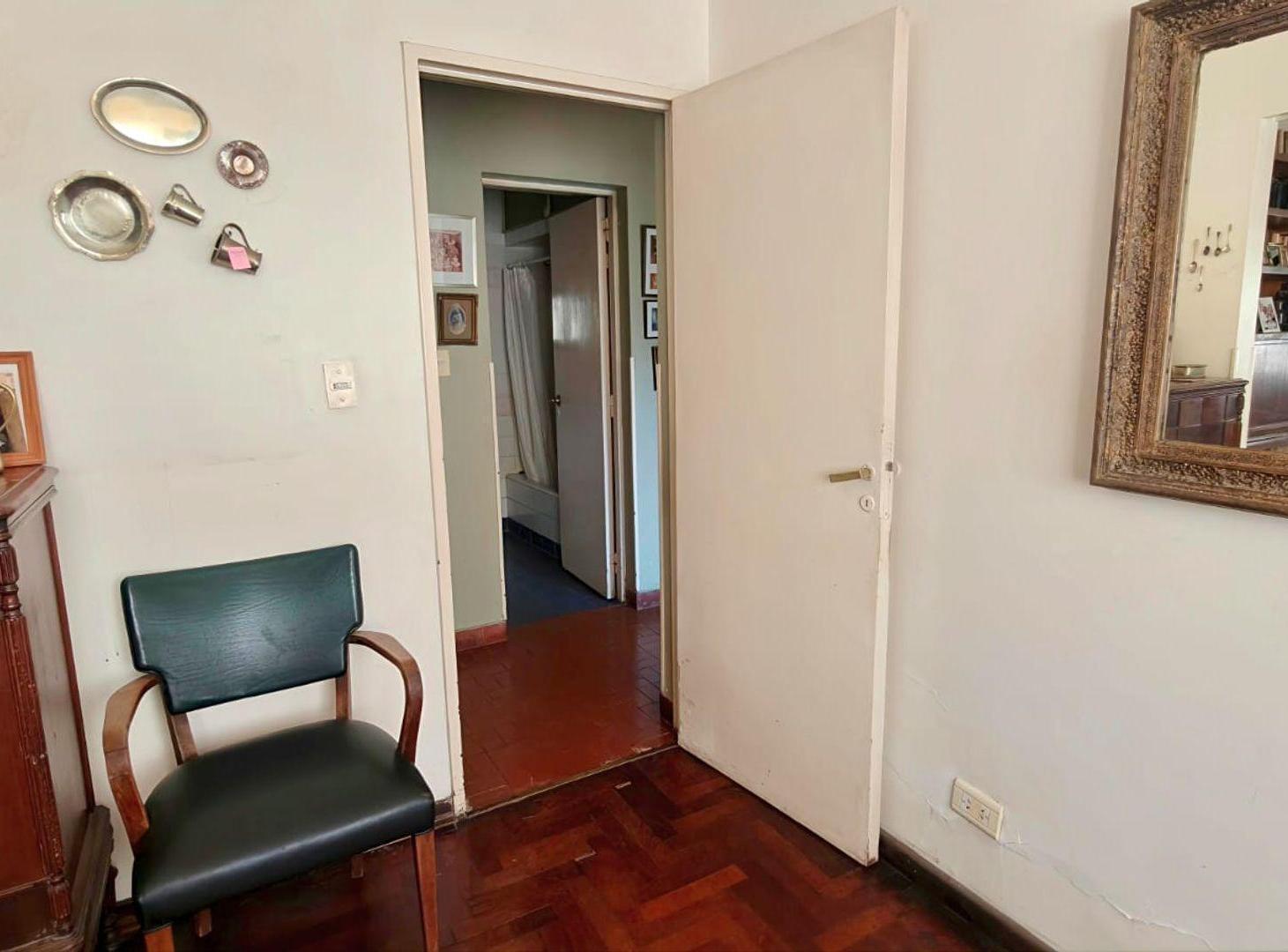 Foto de VENTA Florida Casa 380m2 terreno en CUL DE SAC, imagen 2