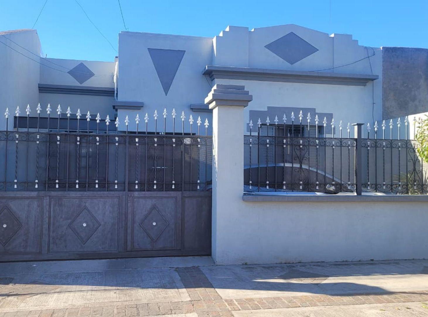 Foto de VENTA CASA 4 AMBIENTE EN REMEDIOS DE ESCALADA, imagen 2